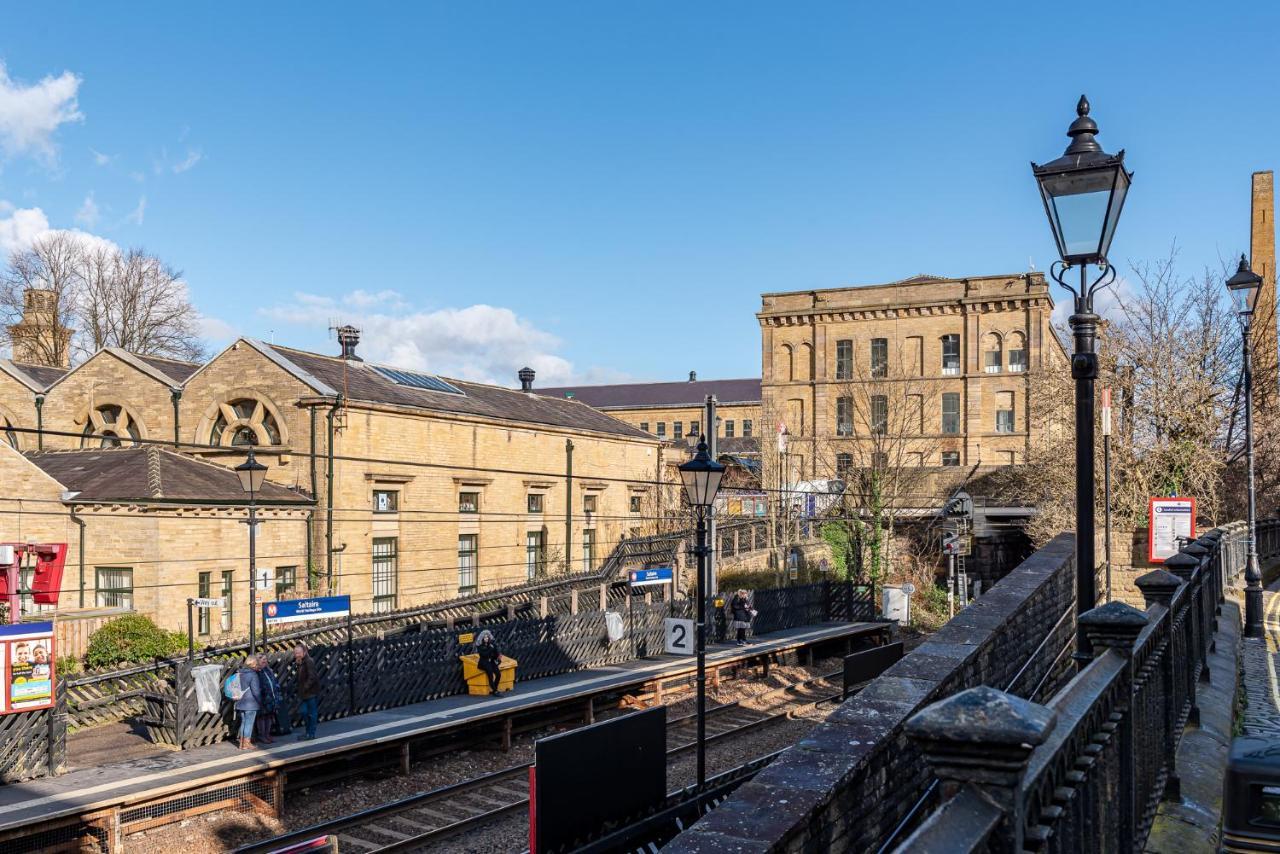 Riverside Balcony Apartment With Parking Just Minutes To Saltaire Shipley (West Yorkshire) Exterior photo